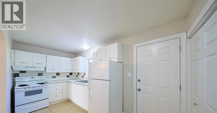 253 Hampton Avenue, Sarnia, ON, N7S 4Z2 - 7