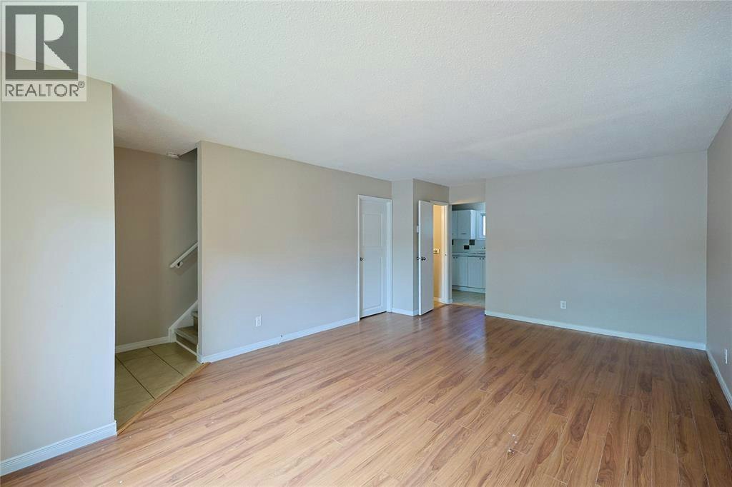 253 Hampton Avenue, Sarnia, ON, N7S 4Z2 - 5