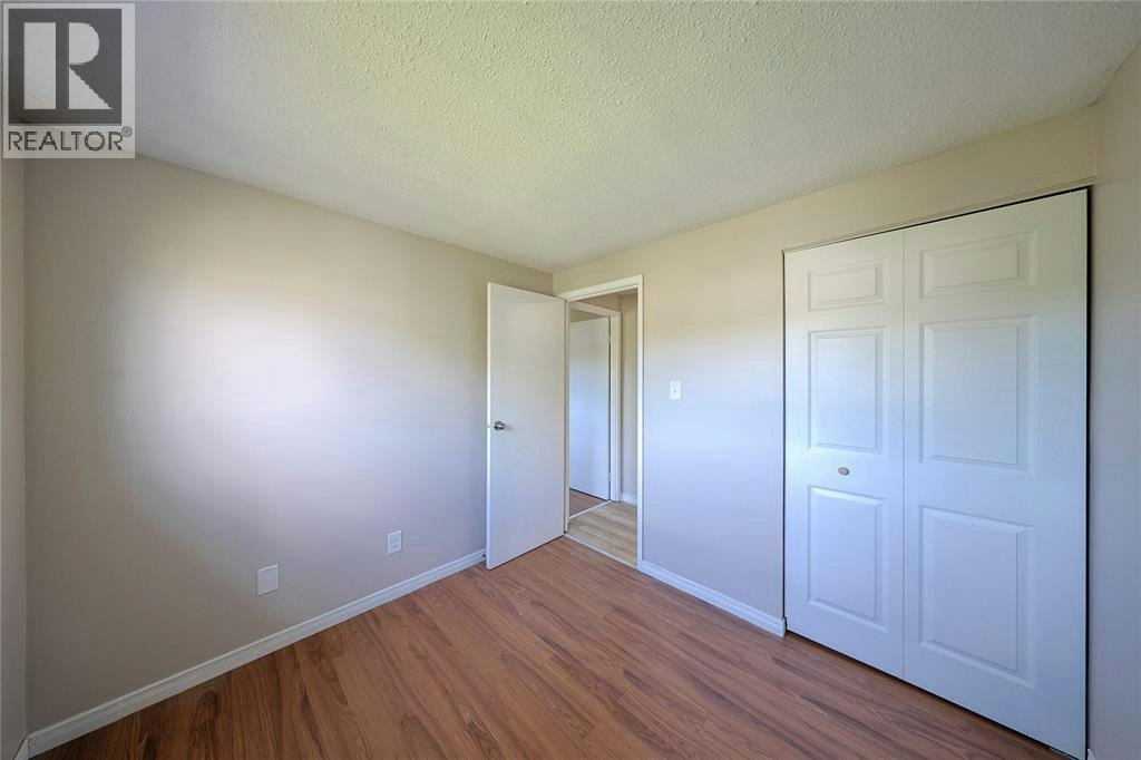253 Hampton Avenue, Sarnia, ON, N7S 4Z2 - 19