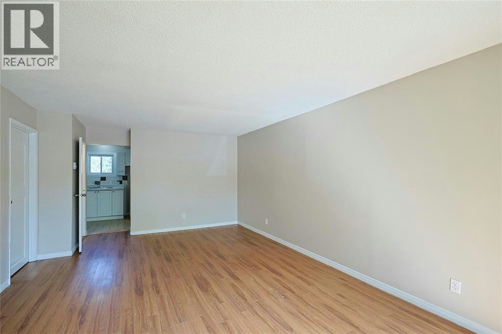253 Hampton Avenue, Sarnia, ON, N7S 4Z2 - 6