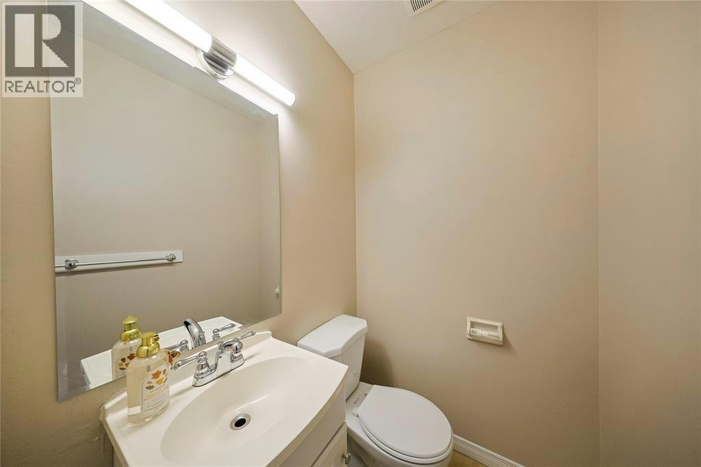 253 Hampton Avenue, Sarnia, ON, N7S 4Z2 - 10