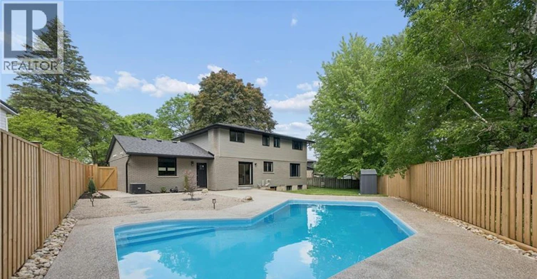 361 Coleridge Place, Waterloo, ON, N2L 2V7 - 32