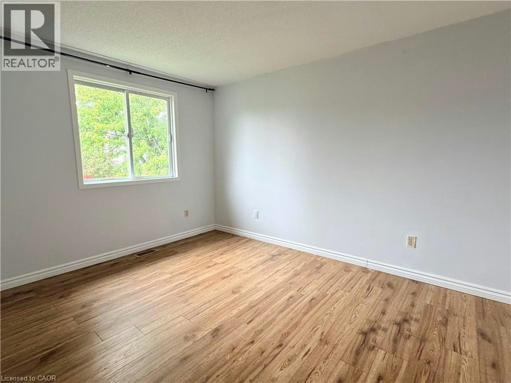 A-624 Settlersfield Court, Waterloo, ON, N2T 2K7 - 10