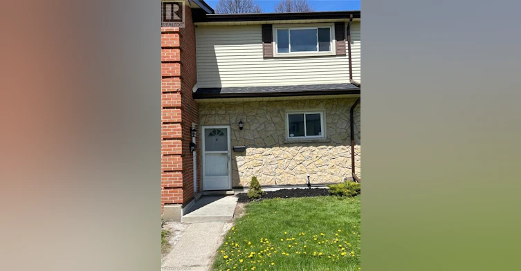 8-144 Jansen Avenue, Kitchener, ON, N2A 2L7