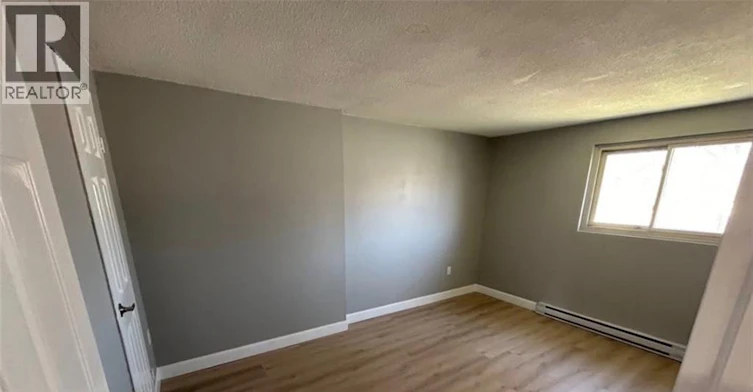 8-144 Jansen Avenue, Kitchener, ON, N2A 2L7 - 12