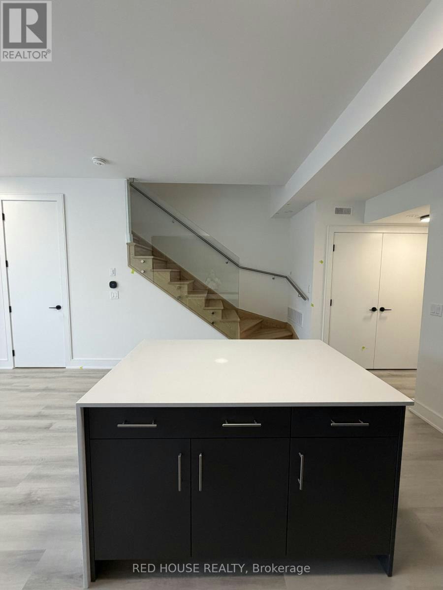 282 Ellis Avenue, St. Catharines, ON, L2P 0G9 - 6