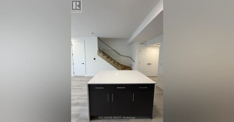 282 Ellis Avenue, St. Catharines, ON, L2P 0G9 - 6