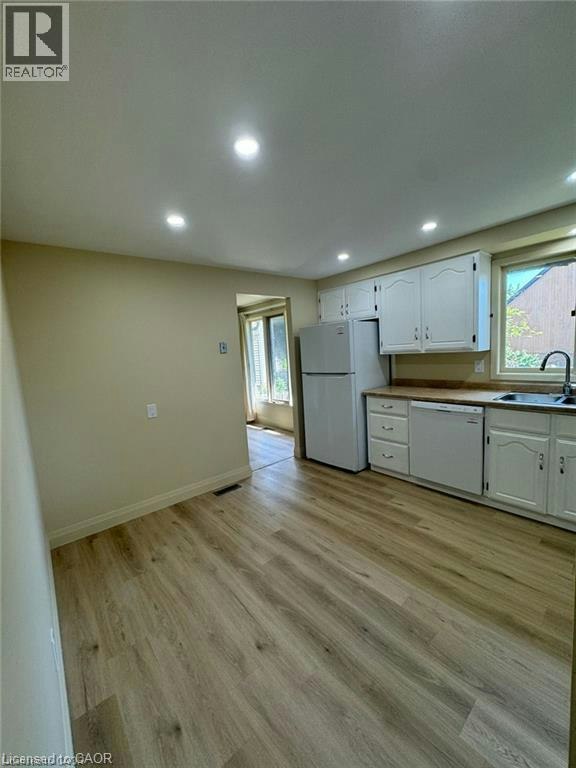 14 Briar Knoll Place, Kitchener, ON, N2E 2B9 - 6