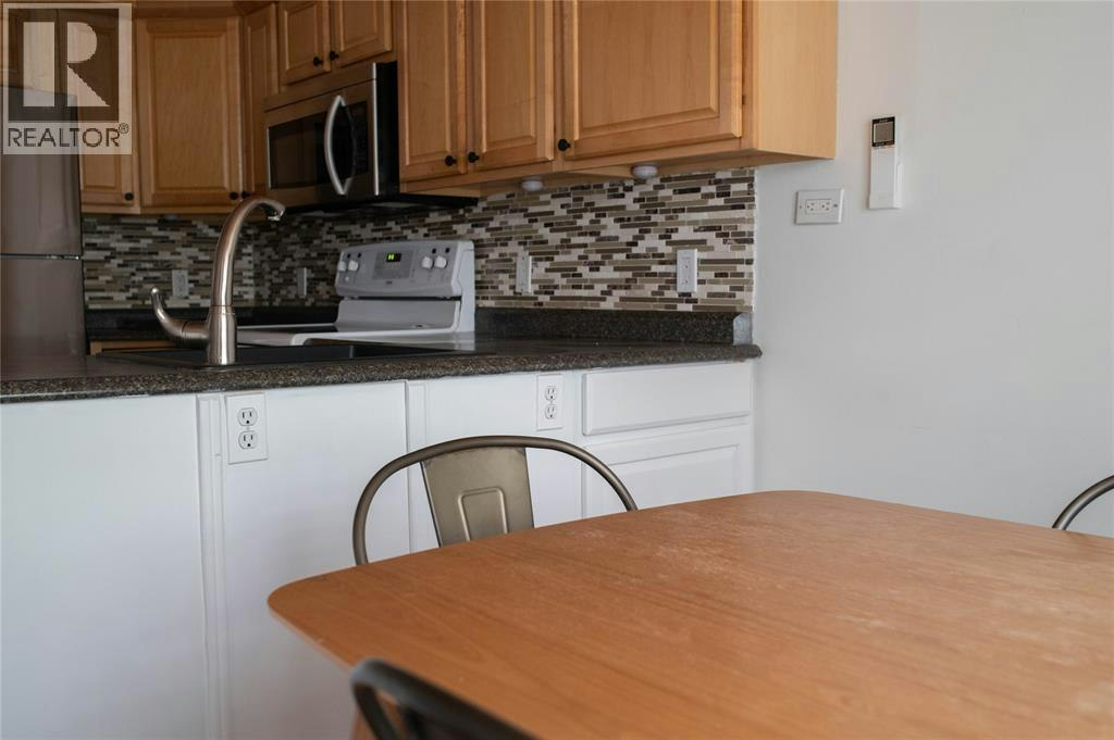 7424 Lakeshore Road, Lambton Shores, ON, N0N 1J3 - 8