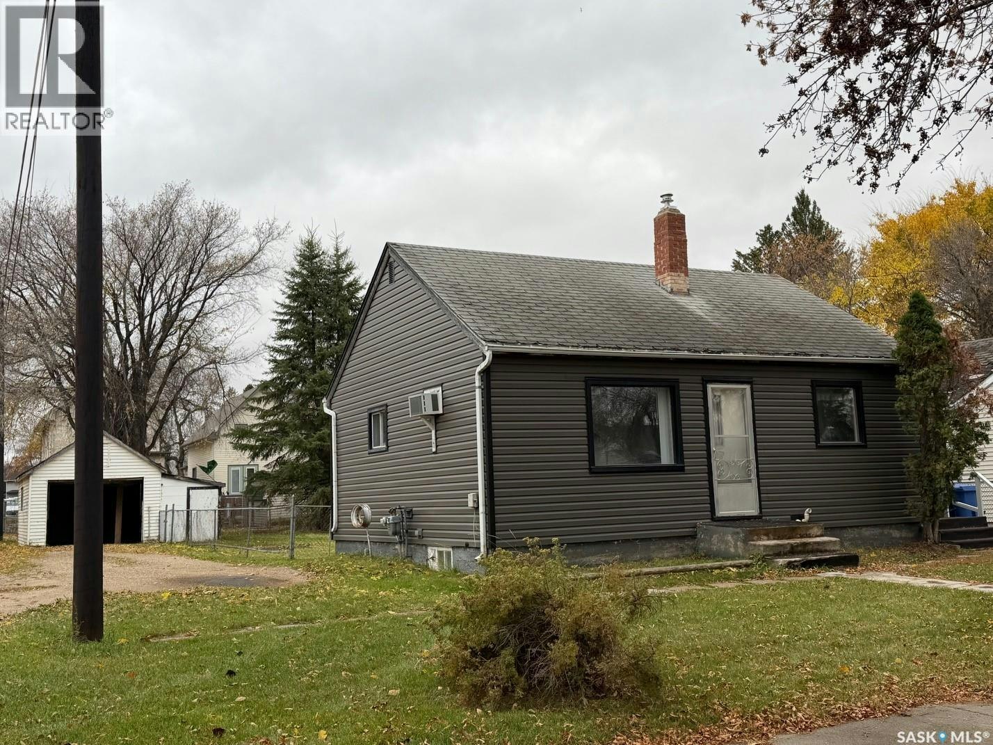 182 Fourth Avenue N, Yorkton, SK, S3N 1A8