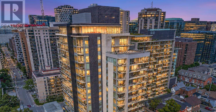 309-255 Bay Street, Ottawa, ON, K1R 0C5 - 2
