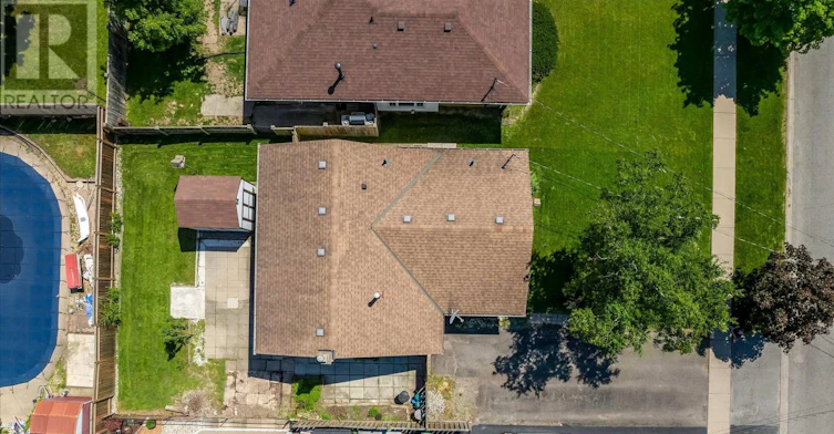 49 Grove Avenue, St. Catharines, ON, L2P 1C9 - 39