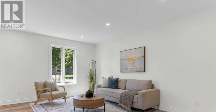 49 Grove Avenue, St. Catharines, ON, L2P 1C9 - 4