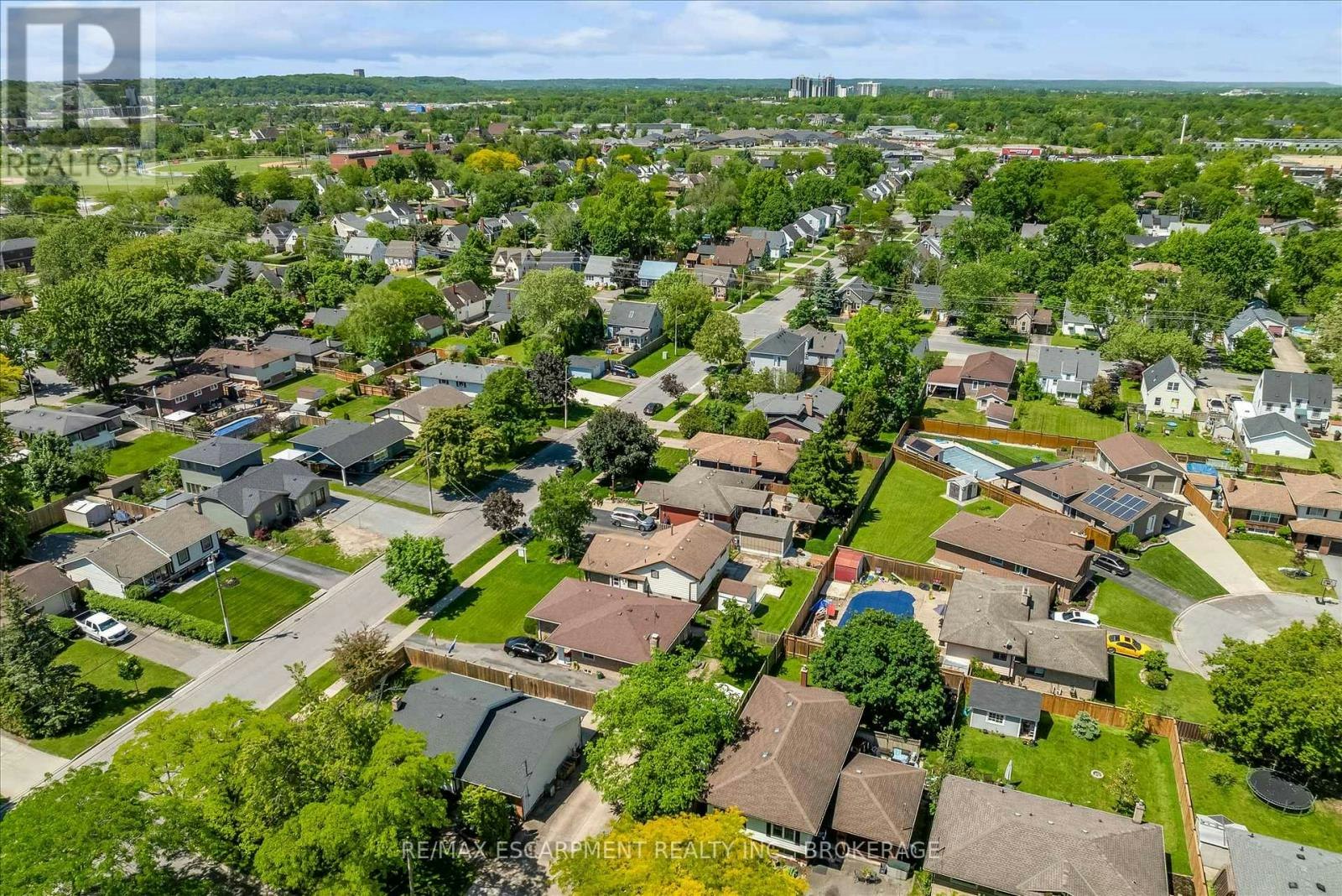 49 Grove Avenue, St. Catharines, ON, L2P 1C9 - 43