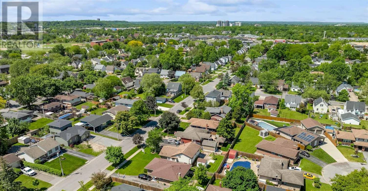49 Grove Avenue, St. Catharines, ON, L2P 1C9 - 43
