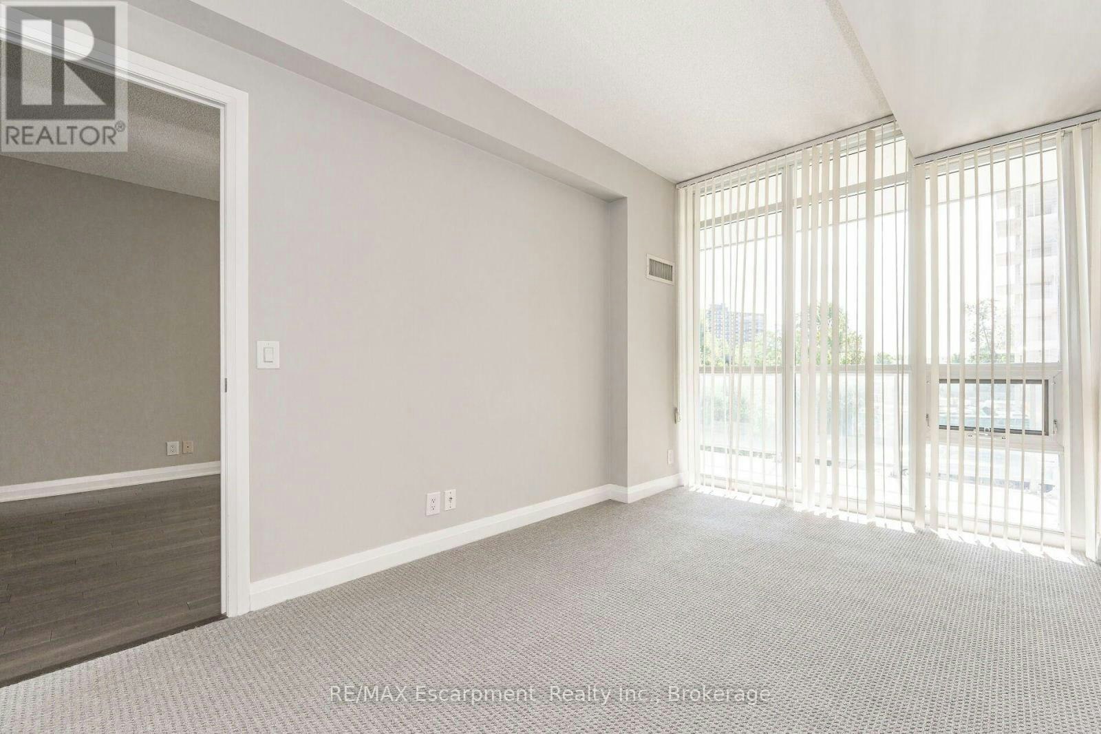 209-1055 Southdown Road, Mississauga, ON, L5J 0A3 - 22