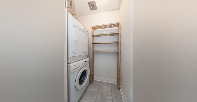 209-1055 Southdown Road, Mississauga, ON, L5J 0A3 - 8