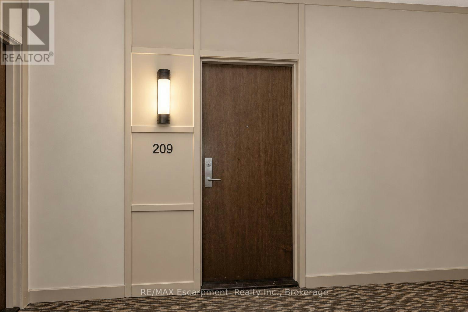 209-1055 Southdown Road, Mississauga, ON, L5J 0A3 - 3
