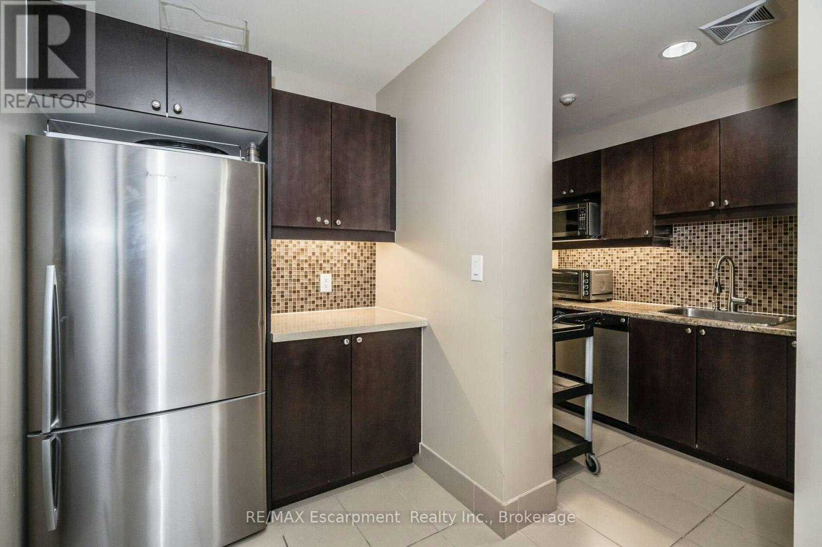 209-1055 Southdown Road, Mississauga, ON, L5J 0A3 - 31