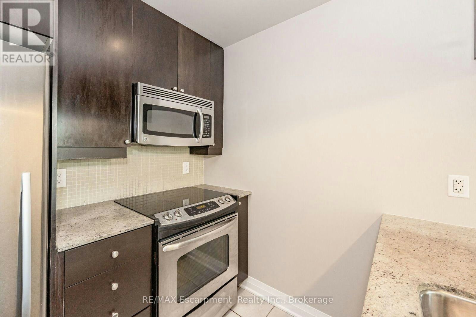 209-1055 Southdown Road, Mississauga, ON, L5J 0A3 - 12