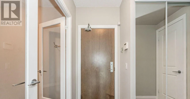 209-1055 Southdown Road, Mississauga, ON, L5J 0A3 - 4