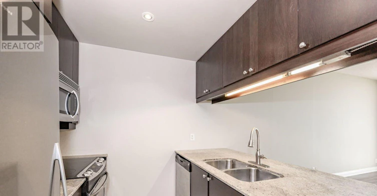 209-1055 Southdown Road, Mississauga, ON, L5J 0A3 - 11