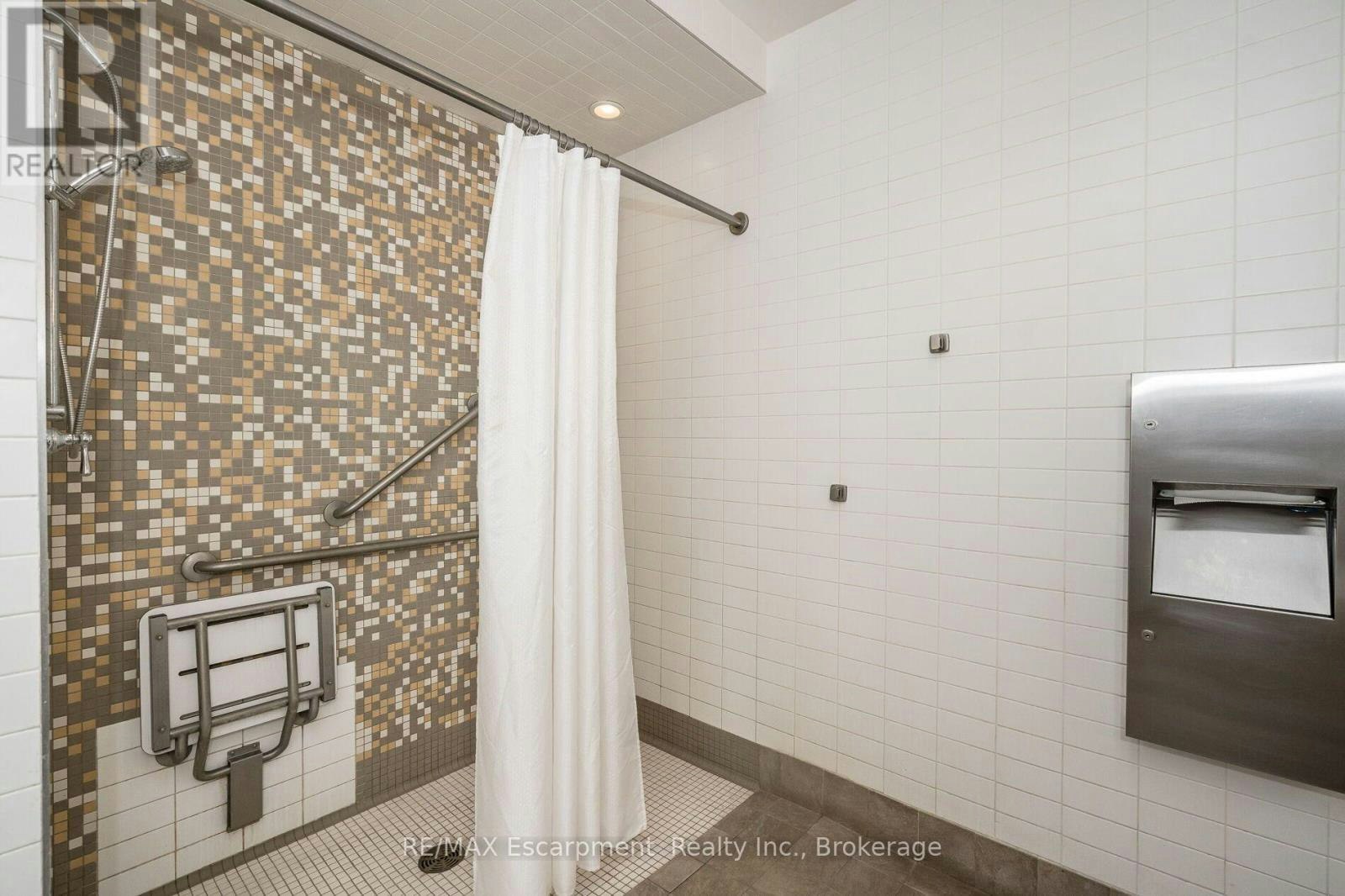 209-1055 Southdown Road, Mississauga, ON, L5J 0A3 - 41