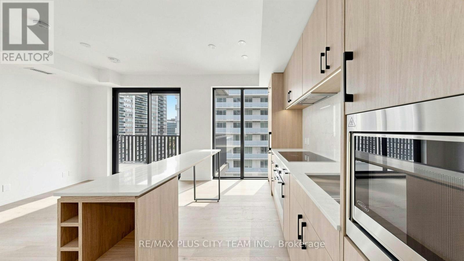1010-109 Erskine Avenue, Toronto, ON, M4P 0G6 - 7
