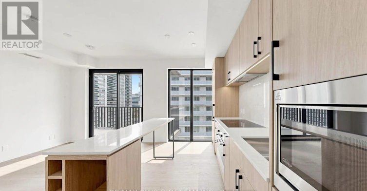 1010-109 Erskine Avenue, Toronto, ON, M4P 0G6 - 7