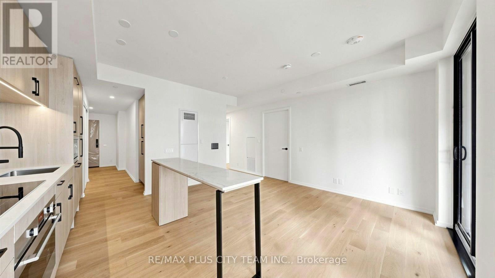 1010-109 Erskine Avenue, Toronto, ON, M4P 0G6 - 5