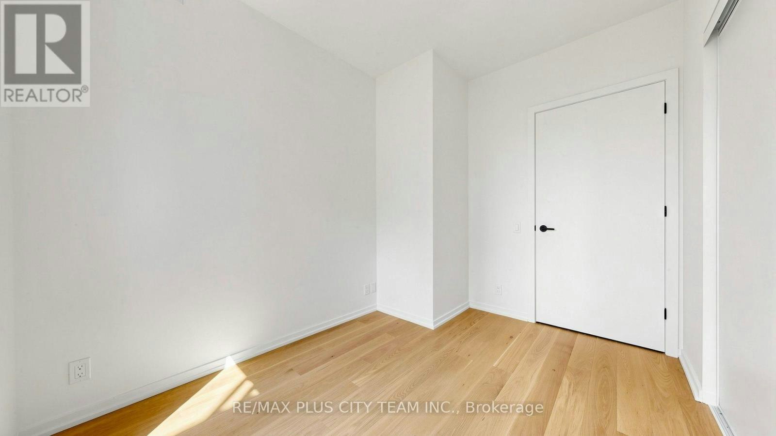 1010-109 Erskine Avenue, Toronto, ON, M4P 0G6 - 19