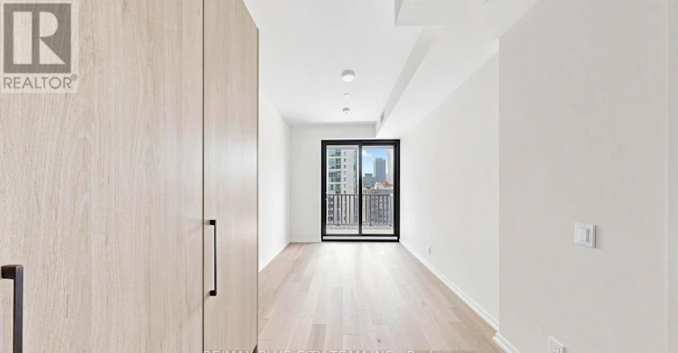 1010-109 Erskine Avenue, Toronto, ON, M4P 0G6 - 11