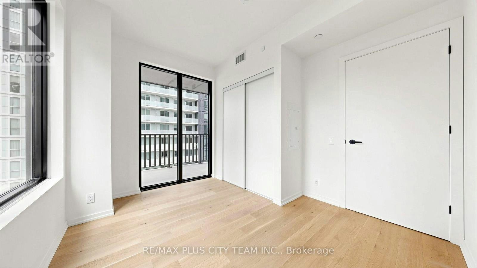 1010-109 Erskine Avenue, Toronto, ON, M4P 0G6 - 17