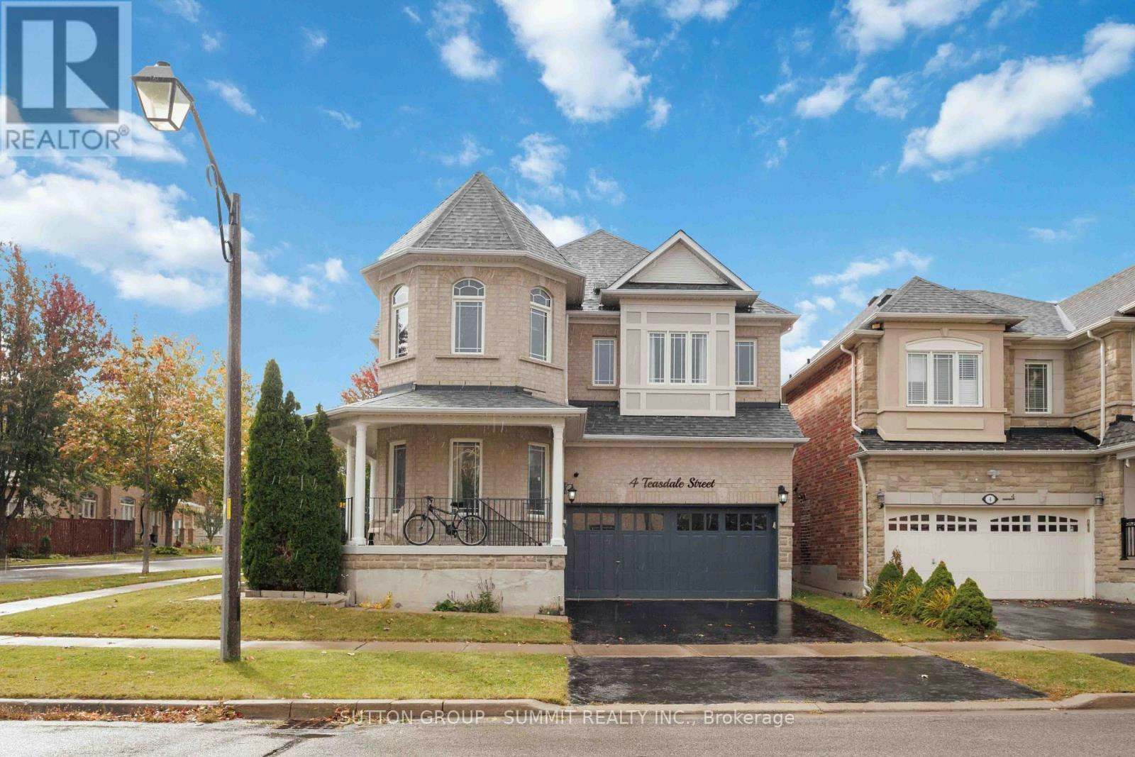 4 Teasdale Street, Ajax, ON, L1Z 2A6 - 2
