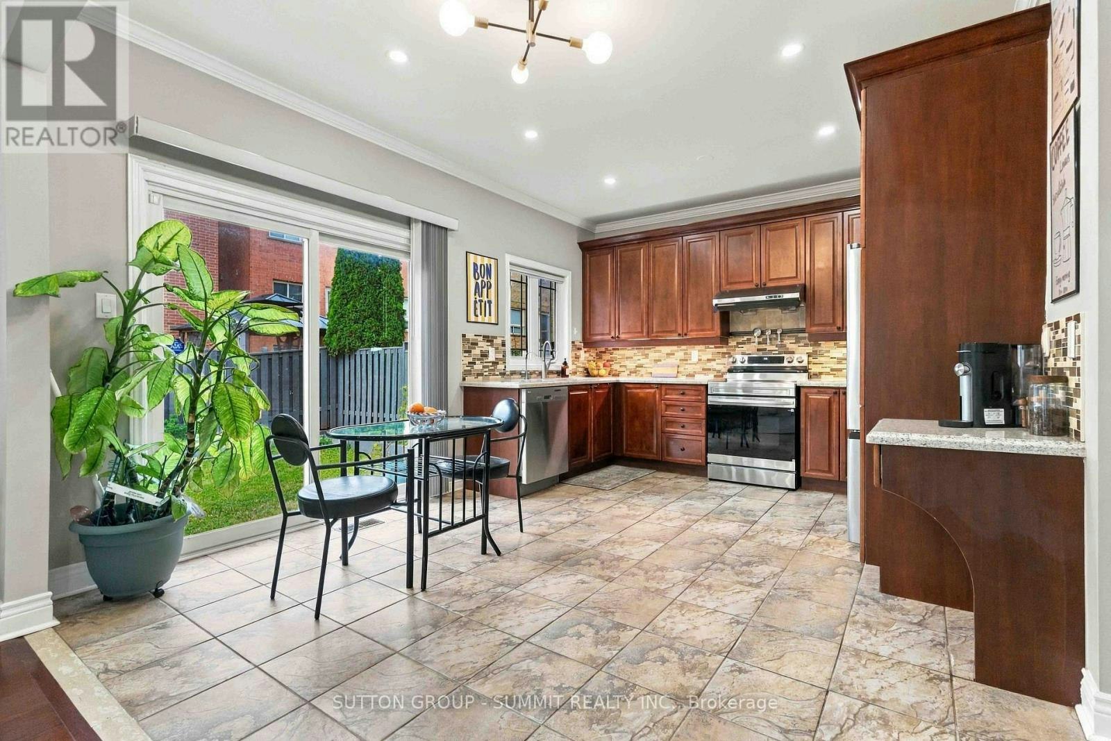 4 Teasdale Street, Ajax, ON, L1Z 2A6 - 12