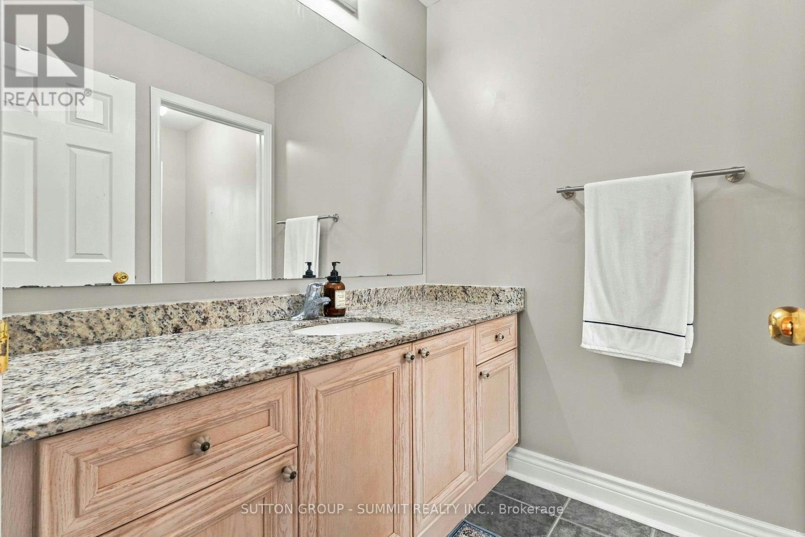 4 Teasdale Street, Ajax, ON, L1Z 2A6 - 25