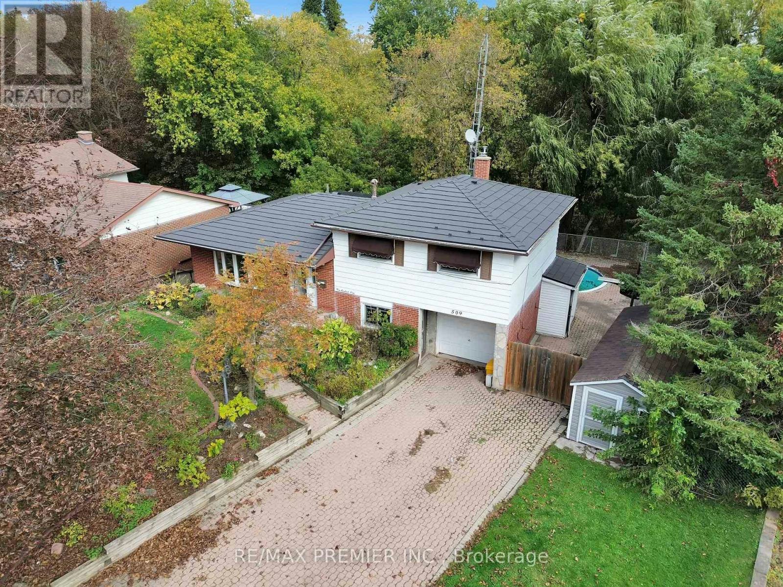 509 Arnhem Drive, Oshawa, ON, L1G 2J2