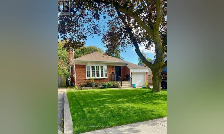 582 Service Road SOUTH