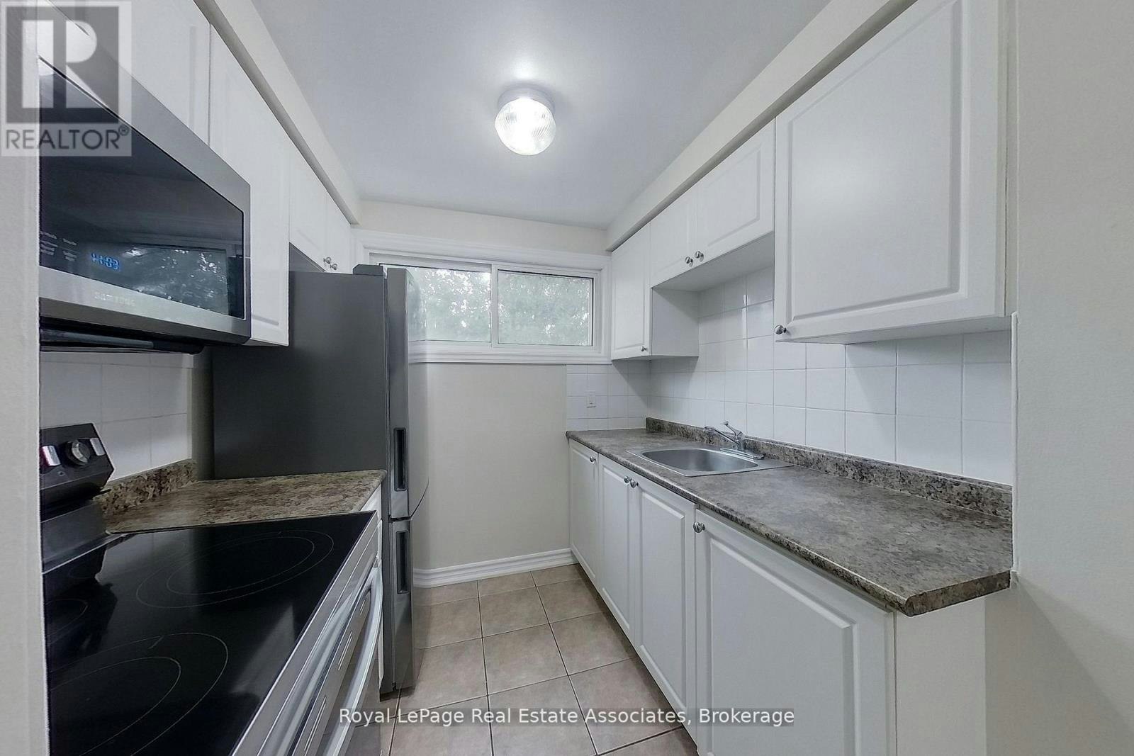 30-35 Breckenridge Drive, Kitchener, ON, N2B 3H5 - 21
