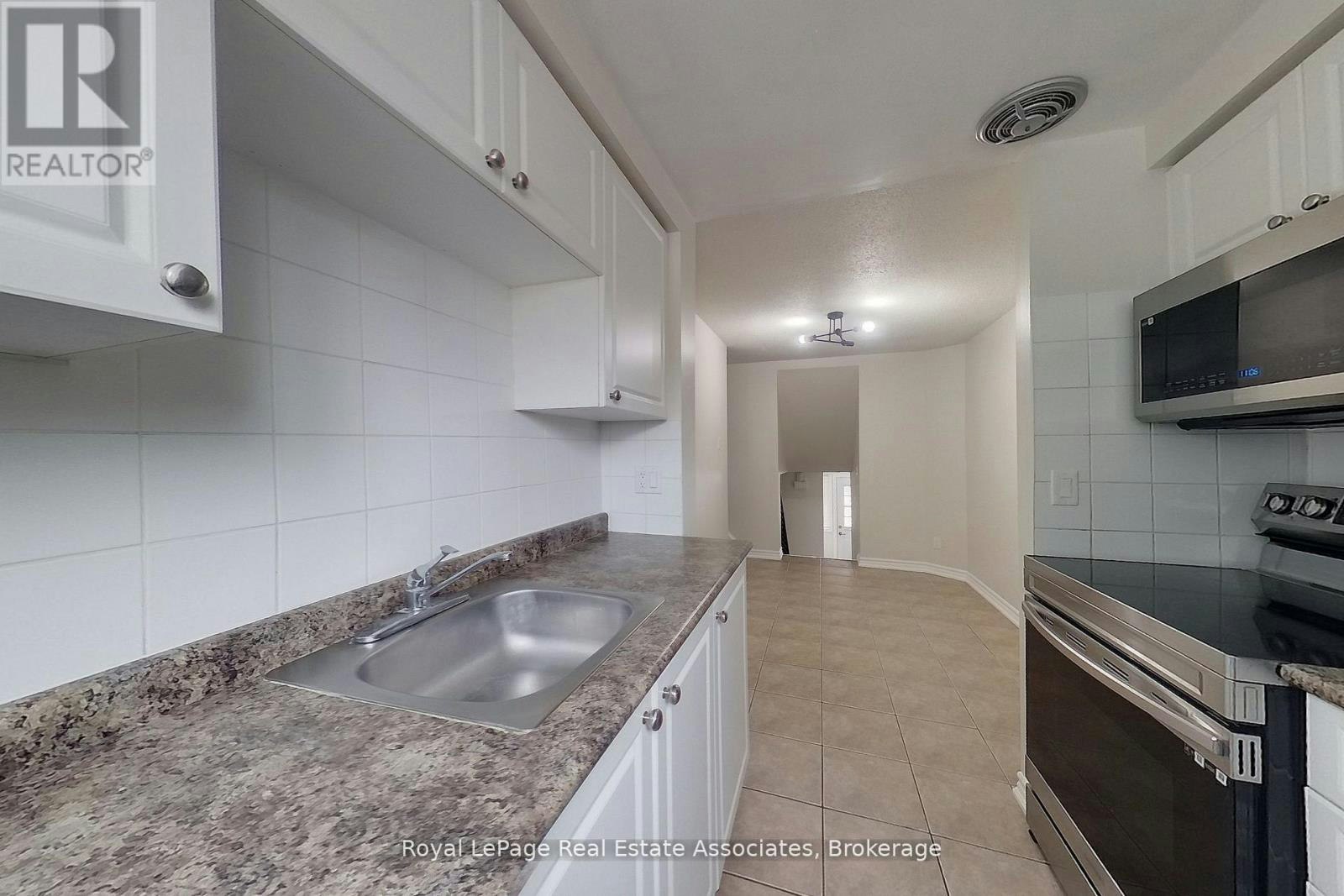 30-35 Breckenridge Drive, Kitchener, ON, N2B 3H5 - 23