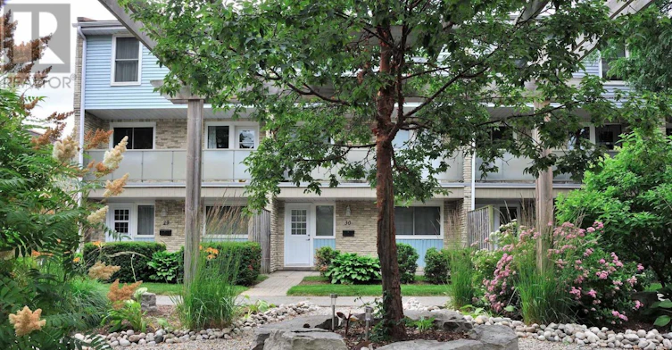 30-35 Breckenridge Drive, Kitchener, ON, N2B 3H5 - 3