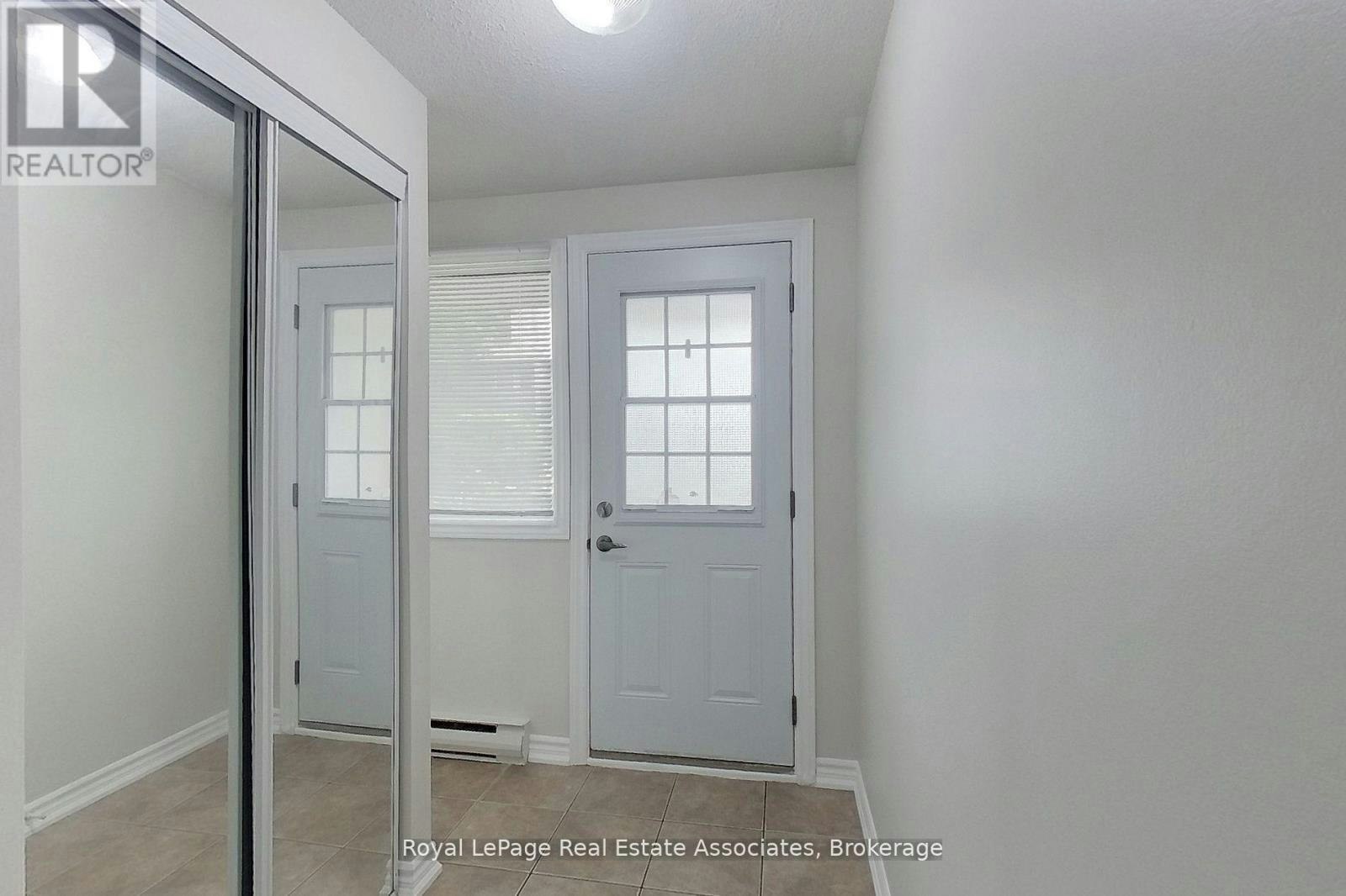 30-35 Breckenridge Drive, Kitchener, ON, N2B 3H5 - 7