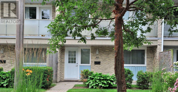 30-35 Breckenridge Drive, Kitchener, ON, N2B 3H5 - 4