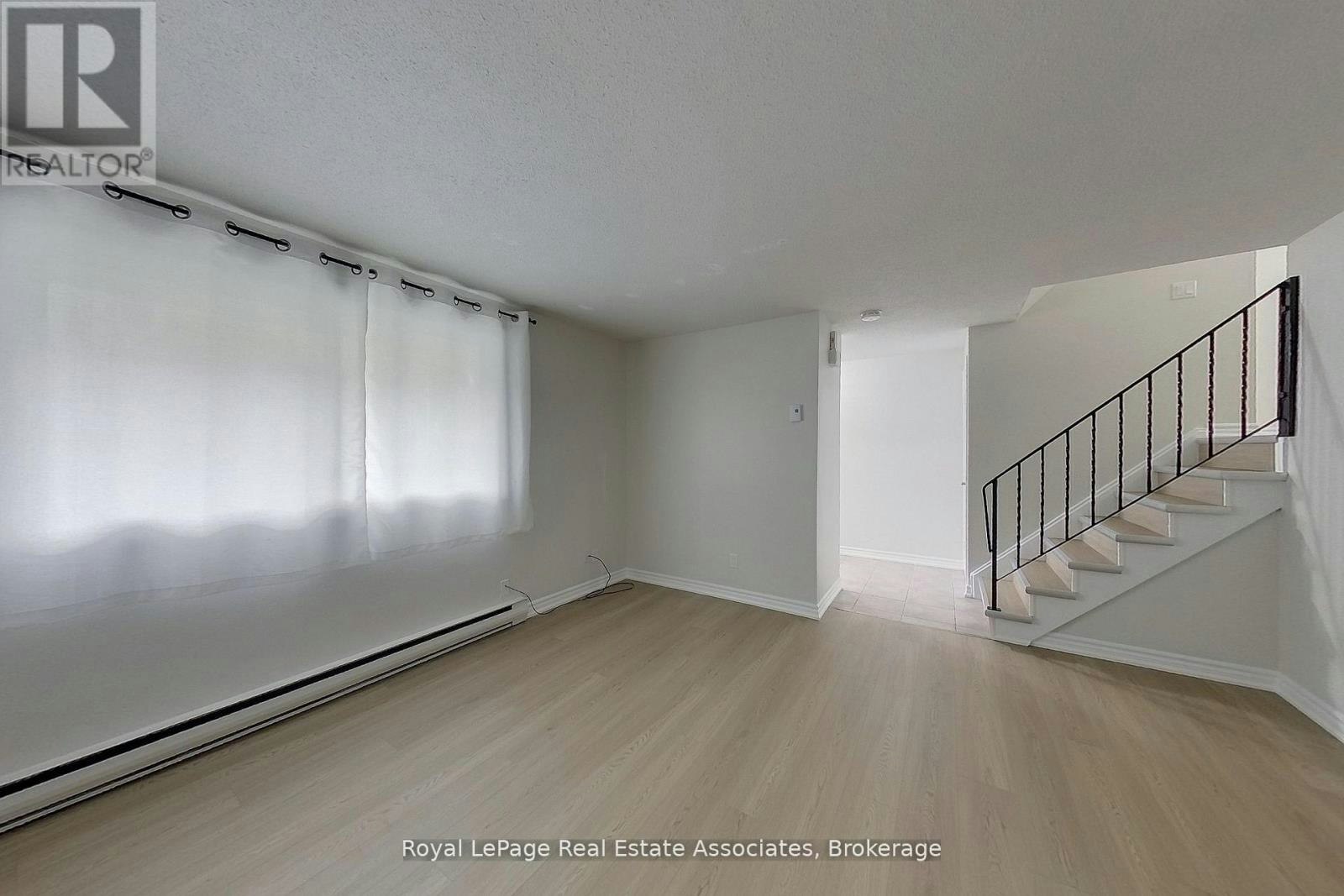 30-35 Breckenridge Drive, Kitchener, ON, N2B 3H5 - 18