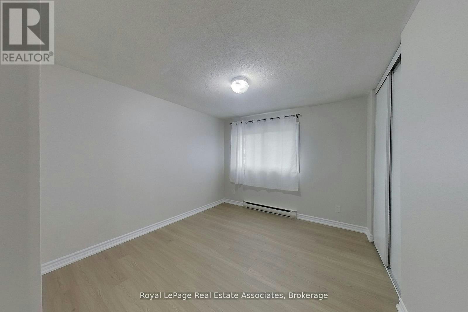 30-35 Breckenridge Drive, Kitchener, ON, N2B 3H5 - 30