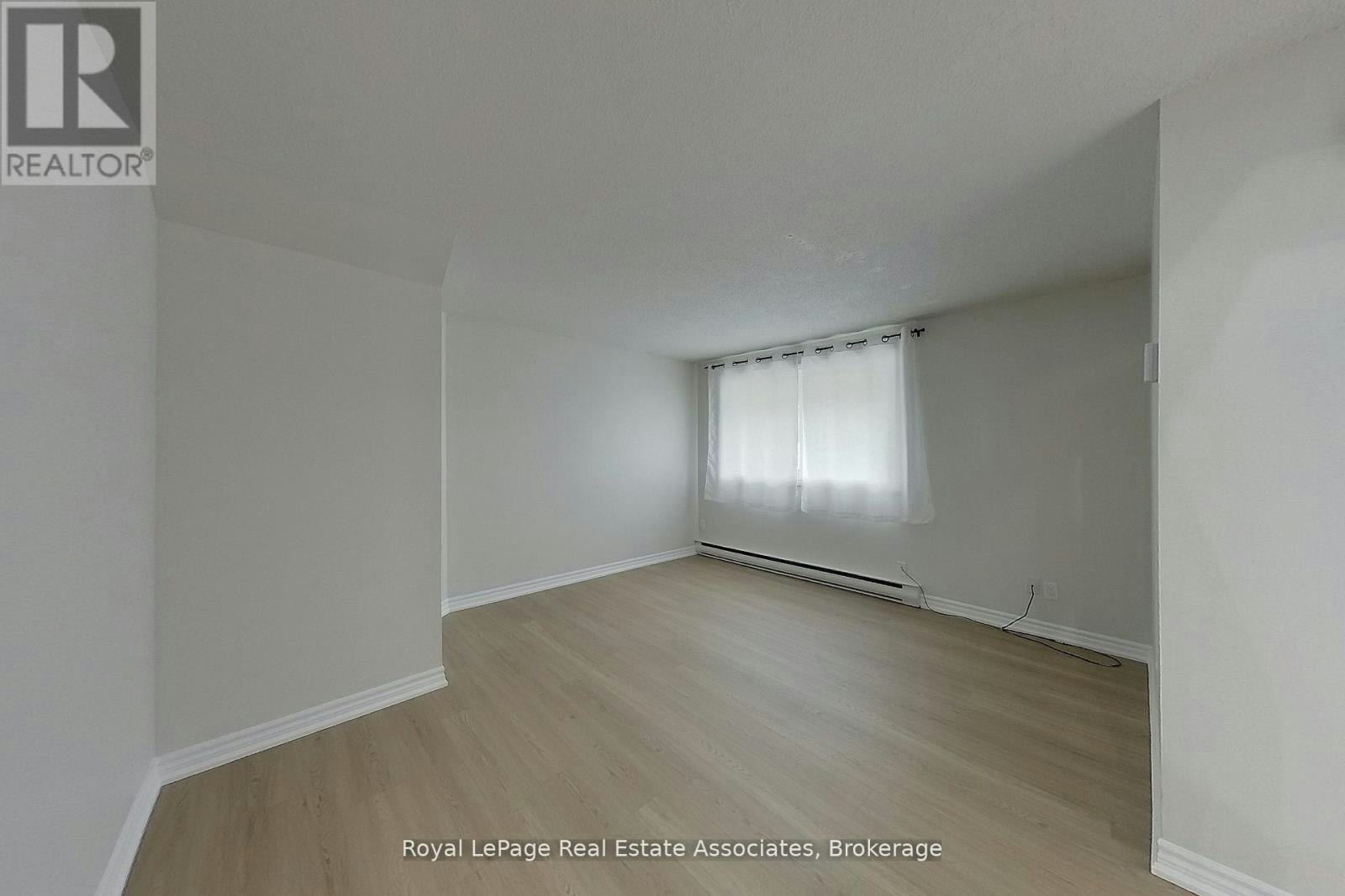 30-35 Breckenridge Drive, Kitchener, ON, N2B 3H5 - 16