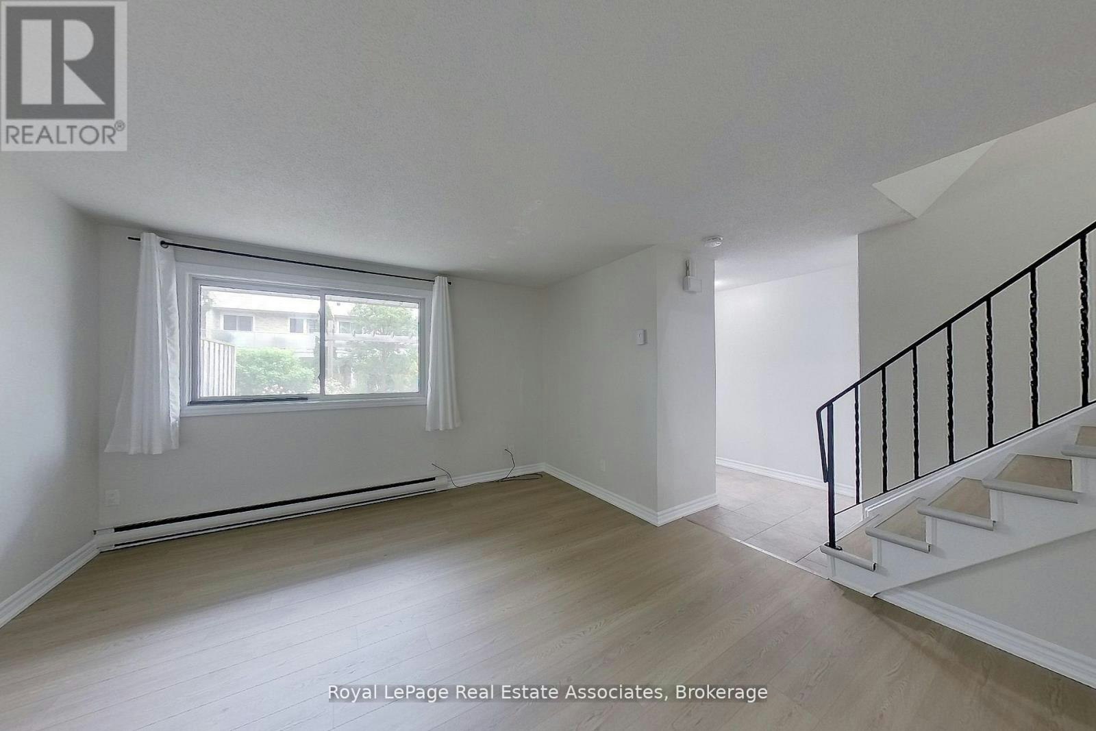 30-35 Breckenridge Drive, Kitchener, ON, N2B 3H5 - 15