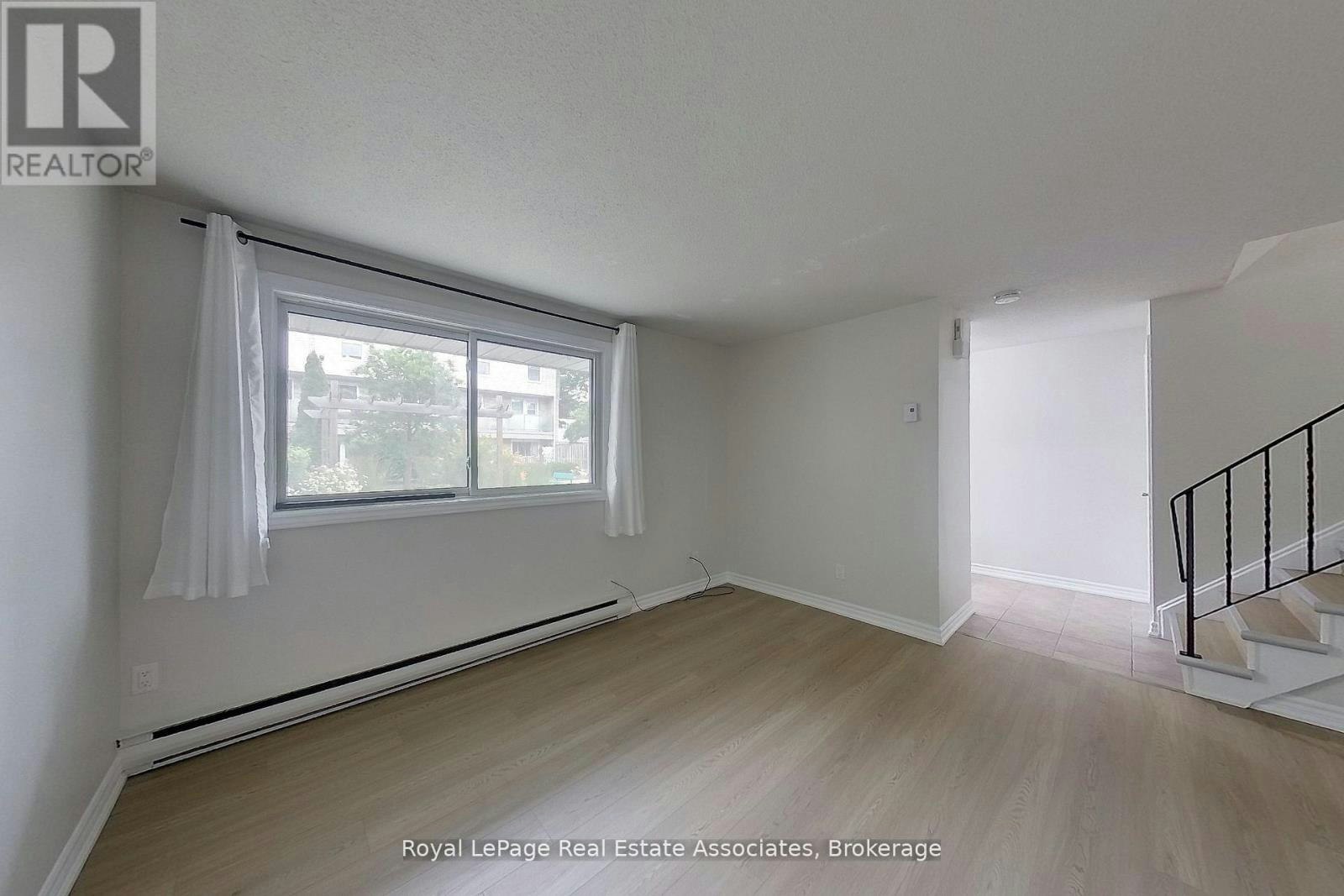 30-35 Breckenridge Drive, Kitchener, ON, N2B 3H5 - 13
