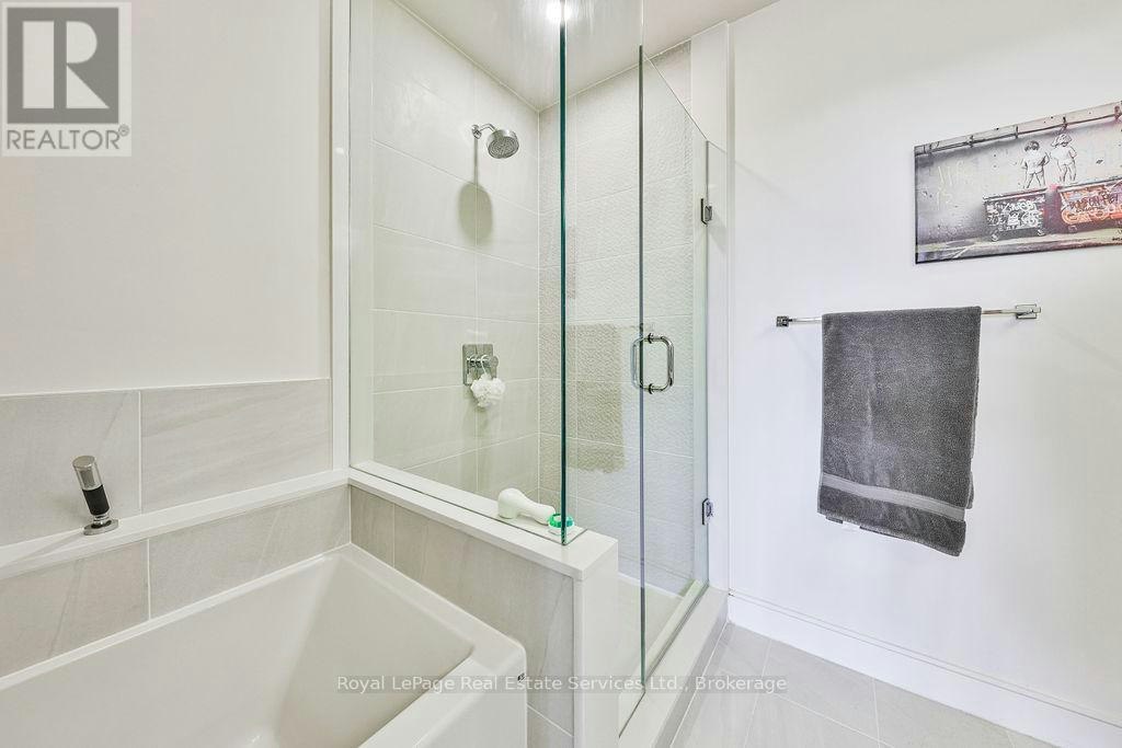 321-1575 Lakeshore Road W, Mississauga, ON, L5J 1J4 - 26