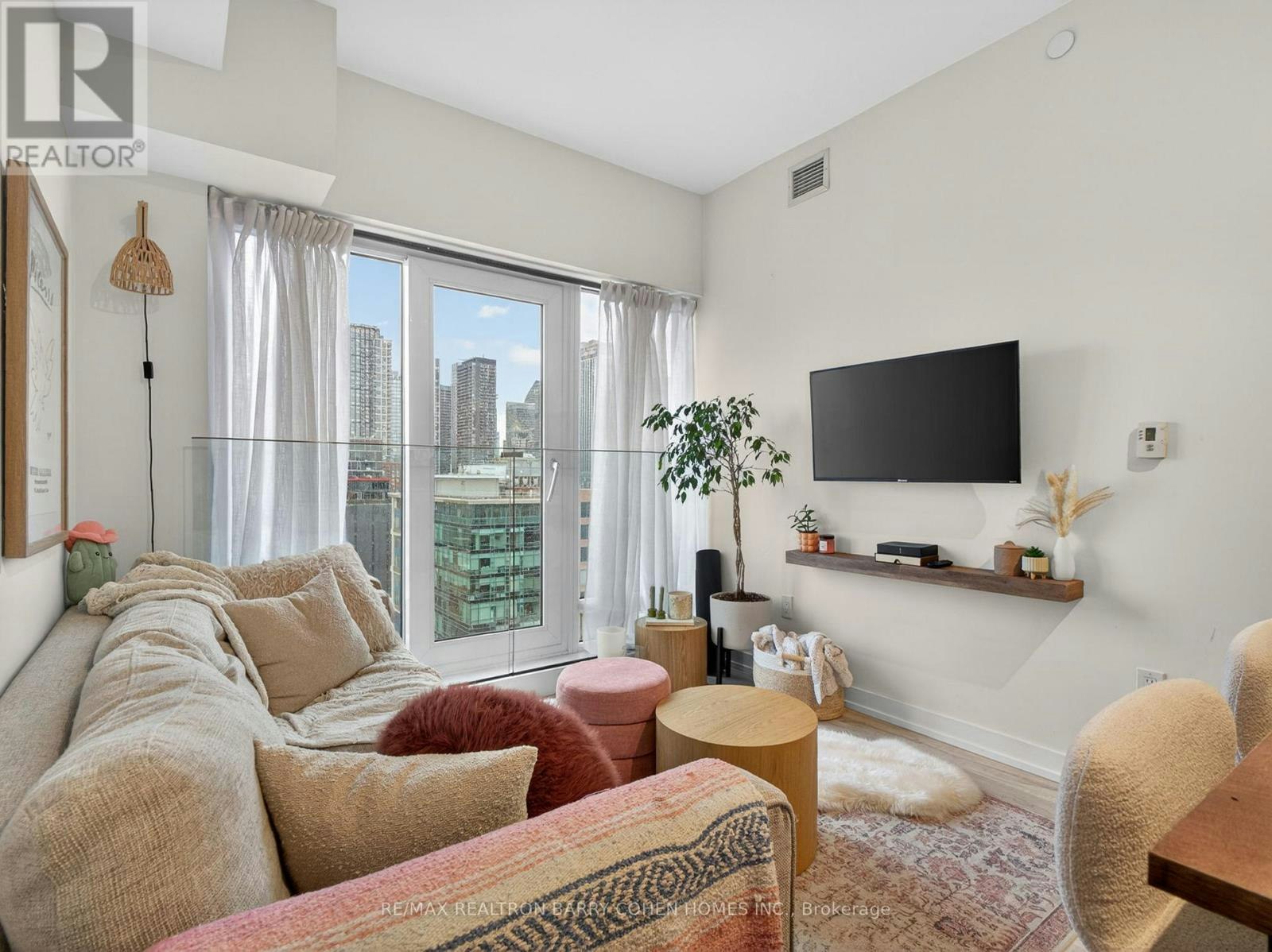 PH3-2 Augusta Avenue, Toronto, ON, M5V 0T3 - 6